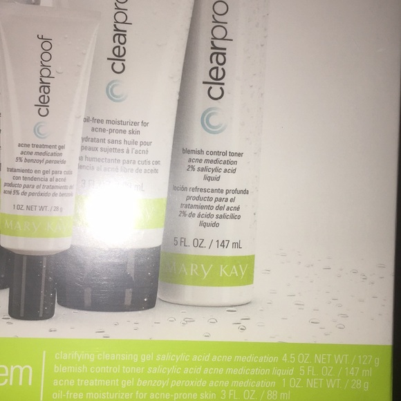 Mary Kay Clear Proof Acne System - Picture 3 of 3